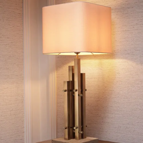 Lampada da tavolo vintage di lusso con finitura in ottone bianco sporco e base in travertino di Luxury Group International