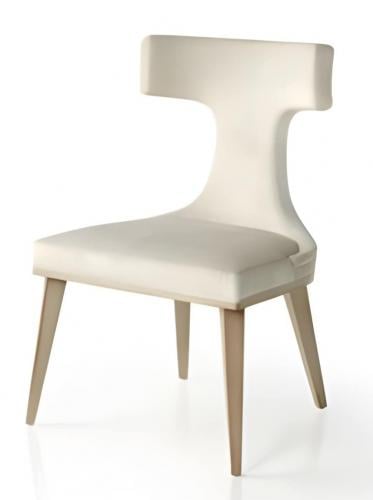 Luxuriöser weißer gepolsterter Esszimmerstuhl mit geformter Rückenlehne und T-Shape-Silhouette von Luxury Group International
