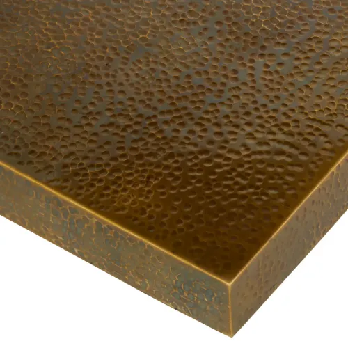 Lampada da Tavolo di Lusso Moderna per Camera da Letto con Finitura in Ottone Vintage e Paralume Beige di Luxury Group International