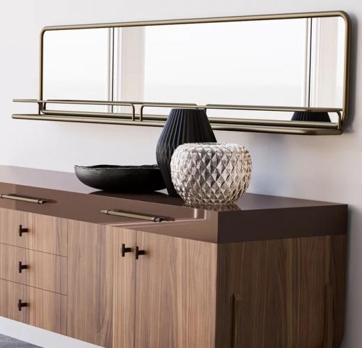 Rechteckiger Luxus-Wandspiegel mit Metallrahmen und Ablage von Luxury Group International