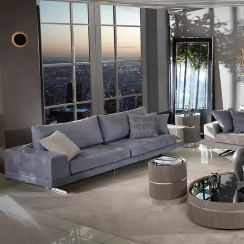 Sofá Moderno de Lujo tapizado en Gris Plata con estante lateral por Luxury Group International