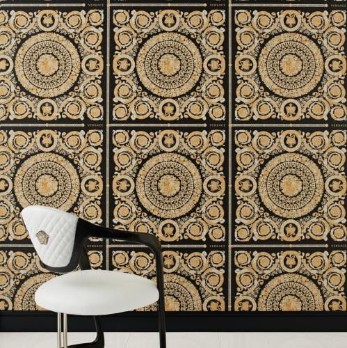 Versace Black Gold Floral Ornate Baroque Heritage Central Medaillon Designer Tapete Vorderansicht von Luxury Group International