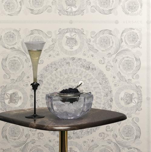 Versace Grau Silber Barock Heritage Medaillon Designer Tapete von Luxury Group International