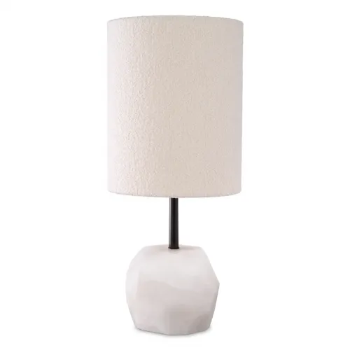 Lampada da tavolo di lusso con base in alabastro bianco e paralume cilindrico in bouclé di Luxury Group International