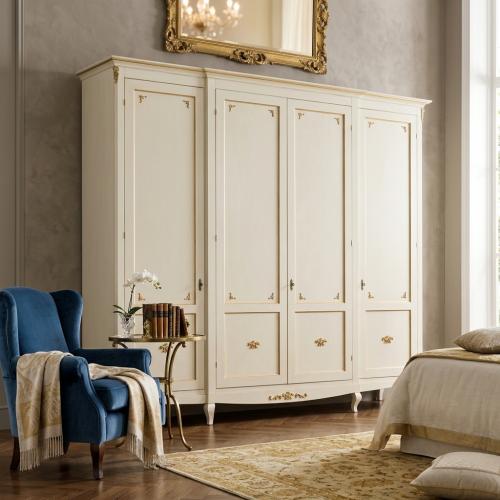 Mobile Libreria di Lusso Barocco Bianco a Più Ante con Accenti Dorati - Mobili Barocchi Vista lifestyle di Luxury Group International
