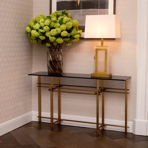 Lampada da Tavolo Elegante Moderna Bianca di Lusso in Ottone Opaco Dorato con Cornice Rettangolare in Alabastro di Luxury Group International